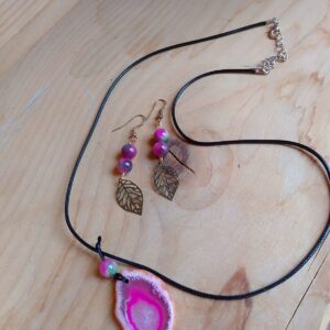 Parure Tourmaline jade & tranche d'agate tintée